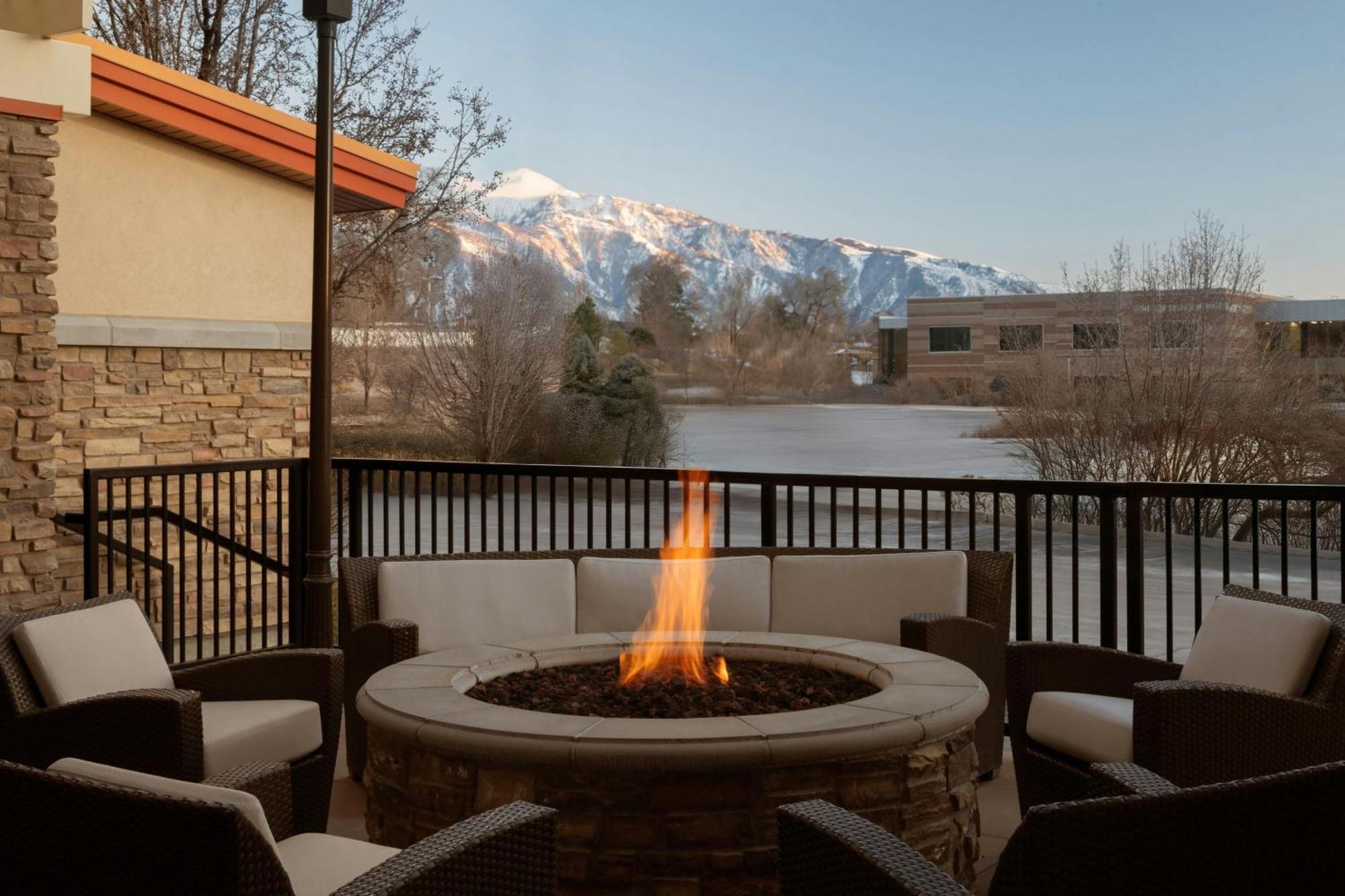Residence Inn Salt Lake City Мюррей Экстерьер фото